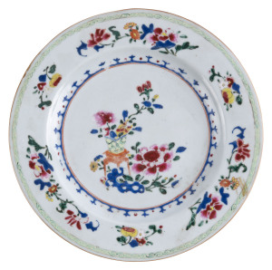 A Chinese export ware porcelain plate, 18th century, ​23cm diameter
