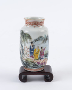 A Chinese miniature porcelain vase, Republic period, 7.5cm high