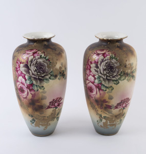 A pair of Japanese porcelain export ware mantel vases, 19th century, 37cm high