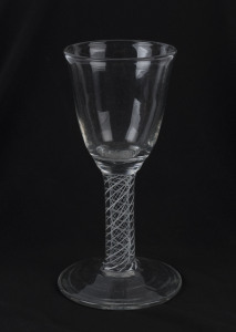 A Georgian wine glass with air twist stem, 18th century, 12.5cm high