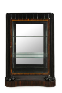 A fine Austrian vitrine in the Wiener Werkstätte style, circa 1915, ​178cm high, 100cm wide, 46cm deep