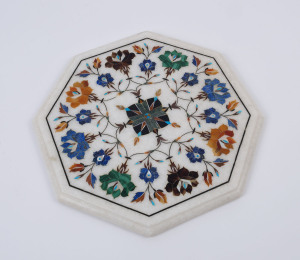 An Indian pietra dura octagonal tabletop, marble inlaid with semi-precious stones and mother of pearl, 19th century, 33cm x 33cm