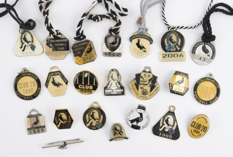 COLLINGWOOD FOOTBALL CLUB: A range of Membership fobs, badges and a tie clip, between 1971 - 2006, (22 items).