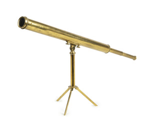 An antique English telescope on tripod stand, engraved "M. BERGE, LONDON, Late Ramsden", late 18th century, ​108cm long (extended)