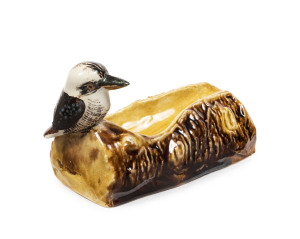 GRACE SECCOMBE pottery kookaburra pipe stand, incised "G. S. Aus", 7cm high, 12cm wide