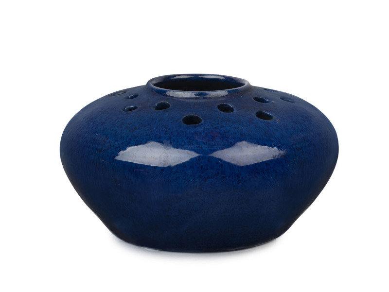 OSREY blue glazed pottery vase, incised "Osrey Ballarat, 1924", ​8cm high, 15cm wide