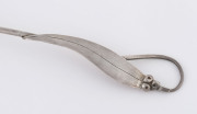 SARGISON'S Australian silver soup ladle with gumnuts and leaf decoration, Tasmanian origin, 20th century, stamped "Sargison's, STG SIL," with reverse "B" and "E" workman's monogram, 30cm long, 160 grams - 2