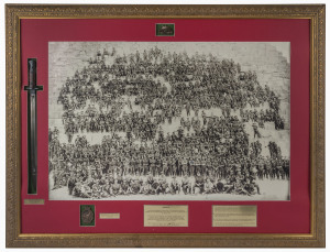 ANZACS facsimile photograph display of the iconic scene of Australian troops on the Pyramid at Giza with accompanying bayonet, Rising Sun badge and Anzac medallion, 104 x 131cm overall