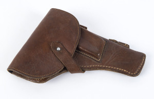 WW2 rare Japanese officer's leather pistol holster in remarkably good condition. Made for a Browning pistol this was not standard issue for the Japanese Imperial forces and most likely a high ranking officer's personal purchase. Faint Japanese ownership i