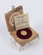 Coins - World: Israel: 1982 Temple Mount State gold medal, 1.70gr of 900/1000 gold. Unc, comes in original olivewood presentation box with Israel Government Coins certificate.