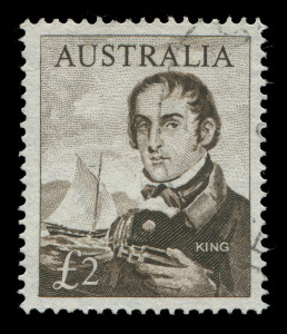 Australia: Other Pre-Decimals: 1964 (SG.360) £2 King, very well centred FU. Cat.£75.
