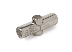 A Russian silver coin case designed to hold 5, 10 and 15 ruble coins, circa 1900, 7.5cm long, 46 grams