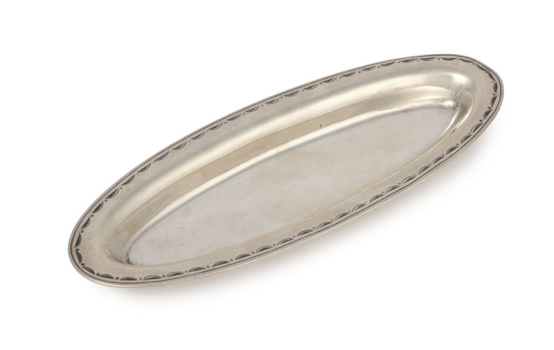 TIFFANY American silver oval jewellery tray, circa 1911, marked "Tiffany & Co. Makers, Sterling Silver 925-1000, M", ​17cm wide, 69 grams