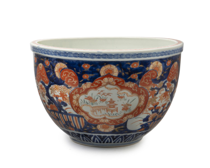 A large Chinese Imari porcelain bowl, 19th century, ​22cm high, 35cm diameter