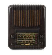 HEALING "GOLDEN VOICE" brown bakelite mantel radio, ​37cm high, 31cm wide