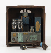 G.E. "BAND MASTER" walnut cased mantel radio, circa 1936, ​31.5xm high, 30cm wide - 2