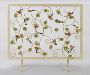 An Italian painted wrought iron fire screen with floral decoration, 20th century, 72cm high, 81cm wide, 17cm deep