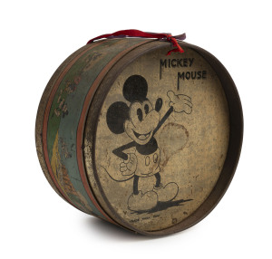 MICKEY MOUSE DRUM: rare early "Willow" (Australian made) tin drum, outer rim decorated with early images of Mickey, Minnie & Horace, c.1930s, 21cm diameter, depth 11.5cm.