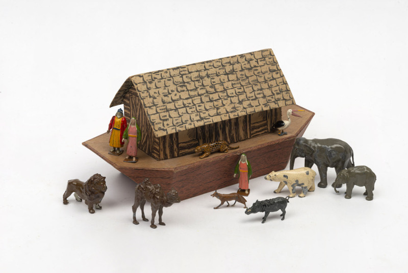 BRITAINS: - 54mm Hollow Cast Lead - Noah's Ark: with Noah & wife Emzara (2), plus 23 animals incl. Elephants (2), Camel, Lion, Leopard, Rhinoceros, Polar Bear, Panda, Flamingo & Pelican, plus Ark constructed from plywood & cardboard Britain's No. 1550. c.