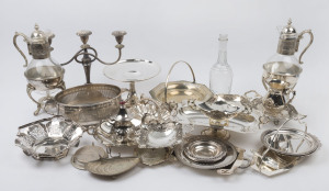 Assorted silver plated ware including, dishes, bowls, warming jugs, trays etc, 20th century, the jugs 35cm high