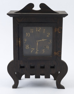 An American Arts & Crafts mantel clock in oak case, circa 1910, ​46cm high