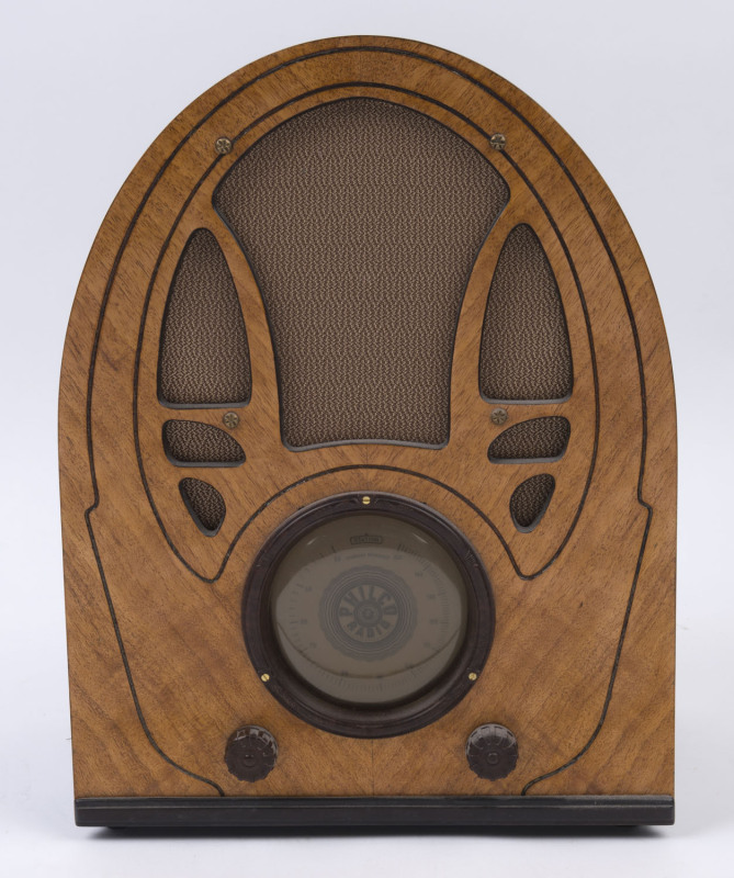 PHILCO Cathedral timber cased mantel radio, 42cm high, 32cm wide, 22cm deep
