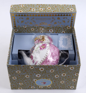 WEDGWOOD "Butterfly Bloom" English porcelain teapot, mint condition in box, 12cm high, 20cm wide
