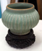 A Chinese Longquan green celadon ribbed vase, Southern Song Dynasty, circa 1300, with later carved wooden stand, the vase 10.5cm high, 13.5cm diameter - 3