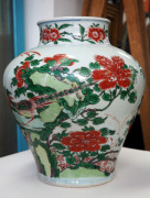 A Chinese Wucai transitional vase decorated with peonies and exotic birds, circa 1600, with a fine carved timber stand, 36cm high - 3