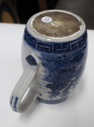 A Chinese export ware barrel shaped cider mug, circa 1760, 13cm high, 14cm wide - 11