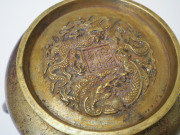 A Chinese bronze temple censer with impressive double dragon mark in relief, 19th/20th century, ​9cm high, 19cm wide - 10