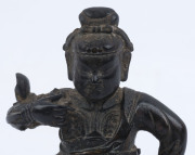 A Chinese cast bronze statue of a seated warrior, Qing Dynasty, 19th century, ​12cm high - 6