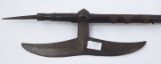 Two Indian Bullova axes from Chota Nagpur, 19th century, ​96cm and 98cm long - 8