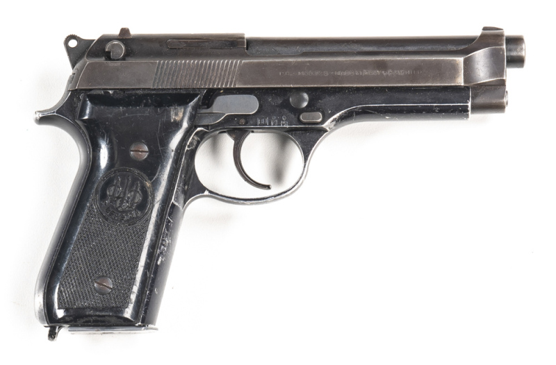 BERETTA MOD 92S S/A PISTOL: 9mm; 15 shot mag; 125mm (4 7/8") barrel; vg bore; standard sights, Beretta address & markings to both sides of the slide; g. profiles & clear markings; blue/grey finish to slide; thin blacked finish to alloy frame; g. Beretta b