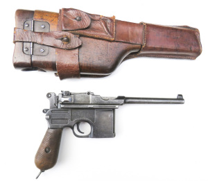 GERMAN WWI BROOMHANDLE C96 MAUSER S/A SERVICE PISTOL: 7.63mm; 10 shot mag; 140mm (5½”) barrel; f. pitted bore; standard sights, breech address & markings; grey finish to all metal; g wooden grips & lanyard ring; comes with leather & wooden holster, 1917 d