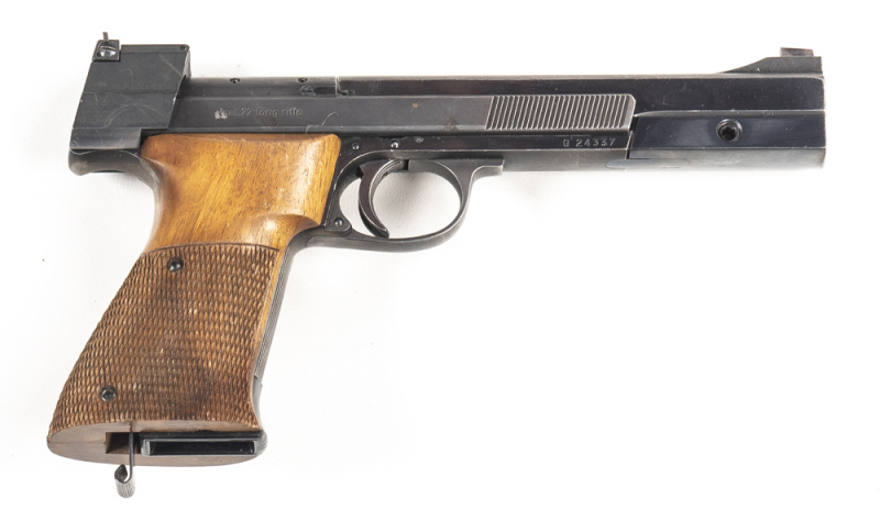 HAMMERLI MOD.208 S/A TARGET PISTOL: 22LR; 10 shot mag; 150mm(5 7/8") barrel; g. bore; standard sights, slide address & markings; vg profiles & clear markings; thinning blue finish to all metal; vg wooden grips; gwo & cond. #G24337 Post'47 L/R