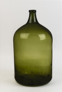 A French green glass wine demijohn, 19th/20th century, 55cm high, 32cm diameter