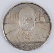 WINSTON CHURCHILL silver medal in original plush fitted box marked "SPINK & SON Ltd.", stamped "SILVER", ​6cm diameter, 82 grams - 2