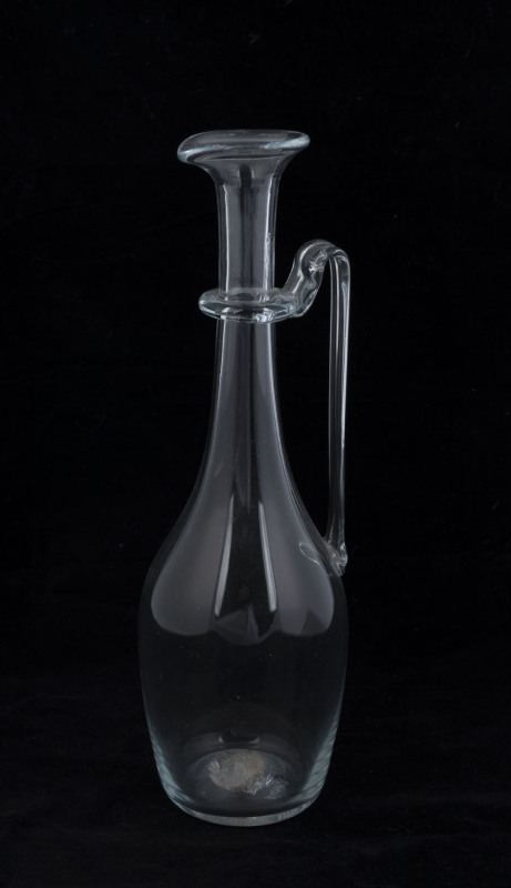 RICHARD MORRELL Australian art glass ewer in the Roman style, engraved "Morrell, 1986", ​32cm high