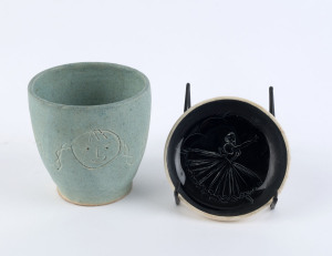 GUY BOYD small pottery jardinière with sgraffito decoration together with a dish decorated by Howley, incised "Guy Boyd", the jardiniere 11cm high