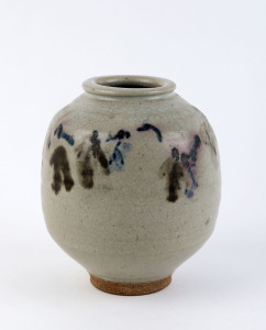 SERGIO SILL studio pottery vase, artist signature and monogram on the base, ​16cm high, 14cm wide