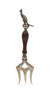 An Australiana silver plated bread fork with kangaroo finial and blackwood handle by Stokes & Sons of Melbourne, late 19th century, ​19.5cm high