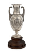 EDWARD FISCHER (attributed) "Sunbury Cup" Colonial silver coursing trophy in the neo-classical style, impressively decorated with dog portrait and coursing scene vignettes, engraved "NICODEMUS Winner Of The Sunbury Cup, Being The First Run For In The Colo - 2