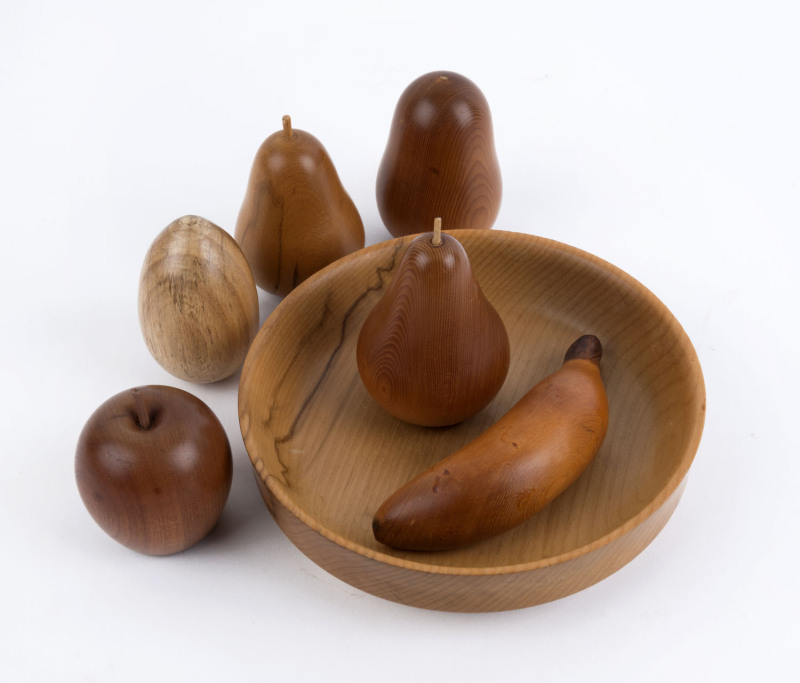 Tasmanian turned timber bowl and fruit, huon pine and sassafras, late 20th century, (7 items), ​15cm diameter