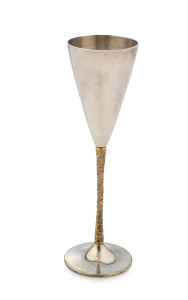 STUART DEVLIN sterling silver champagne goblet with gilt finished stem, 22.5cm long, 132 grams