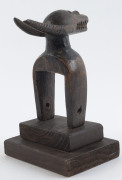 Two African weaving pulleys in the form of horned beasts, carved wood, Baule tribe, Ivory Coast, on later wooden plinths, 18cm and 19cm high overall - 4