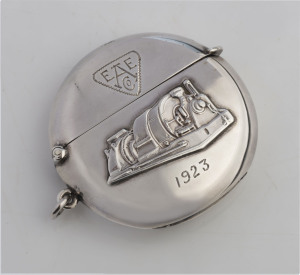 Australian silver presentation vesta engraved "Souvenir Of The Starting Up At Ultimo Power House Of The First Turbo Alternator Built In Australia. Presented By The English Electric Company Australia Limited, March 1923", stamped "H.H.H. STG. SILVER", 5cm high, 40 grams