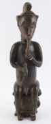 Seated male figure holdings his beard, carved wood and trade bead with remains of painted finish, Baule tribe, Ivory Coast, ​53cm high - 2