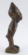 A male fetish figure, carved wood, Bakongo tribe, Congo, 26.5cm high - 7