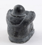 An Inuit seated figure, carved stone, Arctic North America, ​10cm high - 3